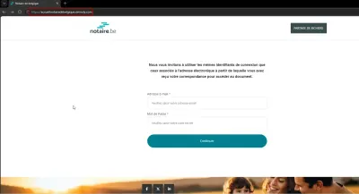 La fausse page imite le site notaire.be jusque dans les détails. Mais la barre d’adresse, encadrée en rouge, révèle le véritable domaine : « accueilnotairedebelgique.simvoly.com ». Il s’agit d’un site créé sur une plateforme de création de sites internet et non du domaine officiel notaire.be.